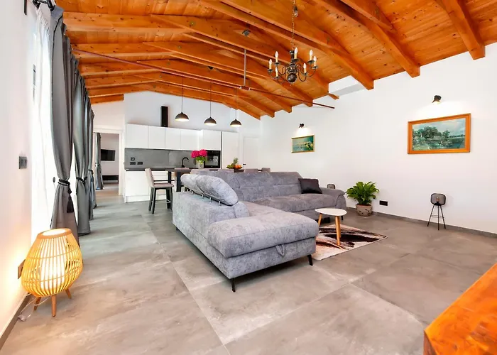 Holiday House La Gronda