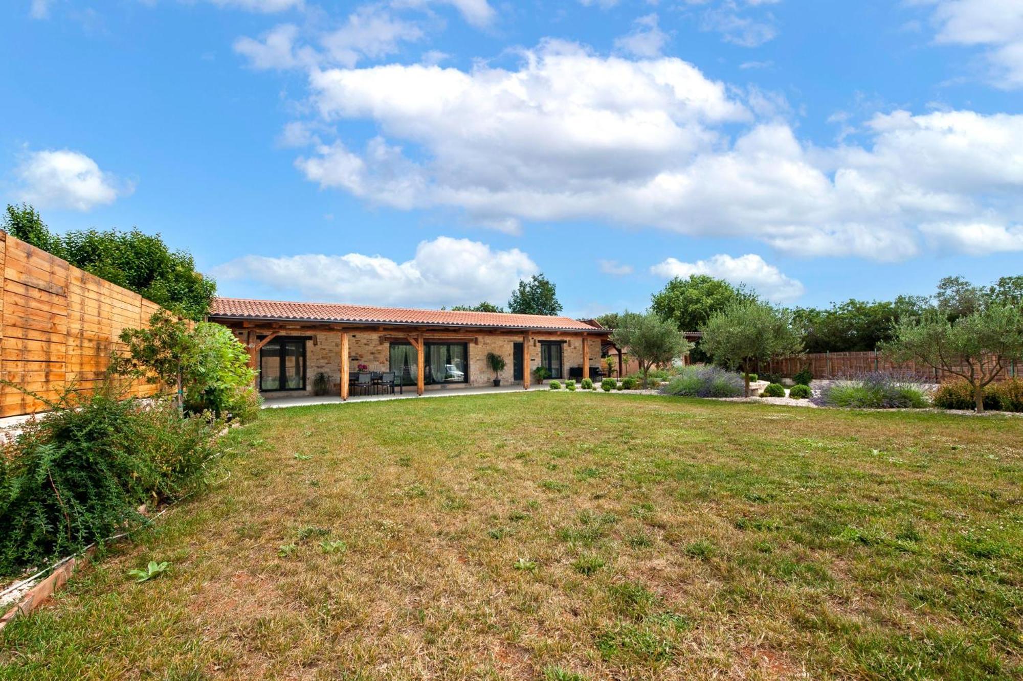 House La Gronda Vikendica